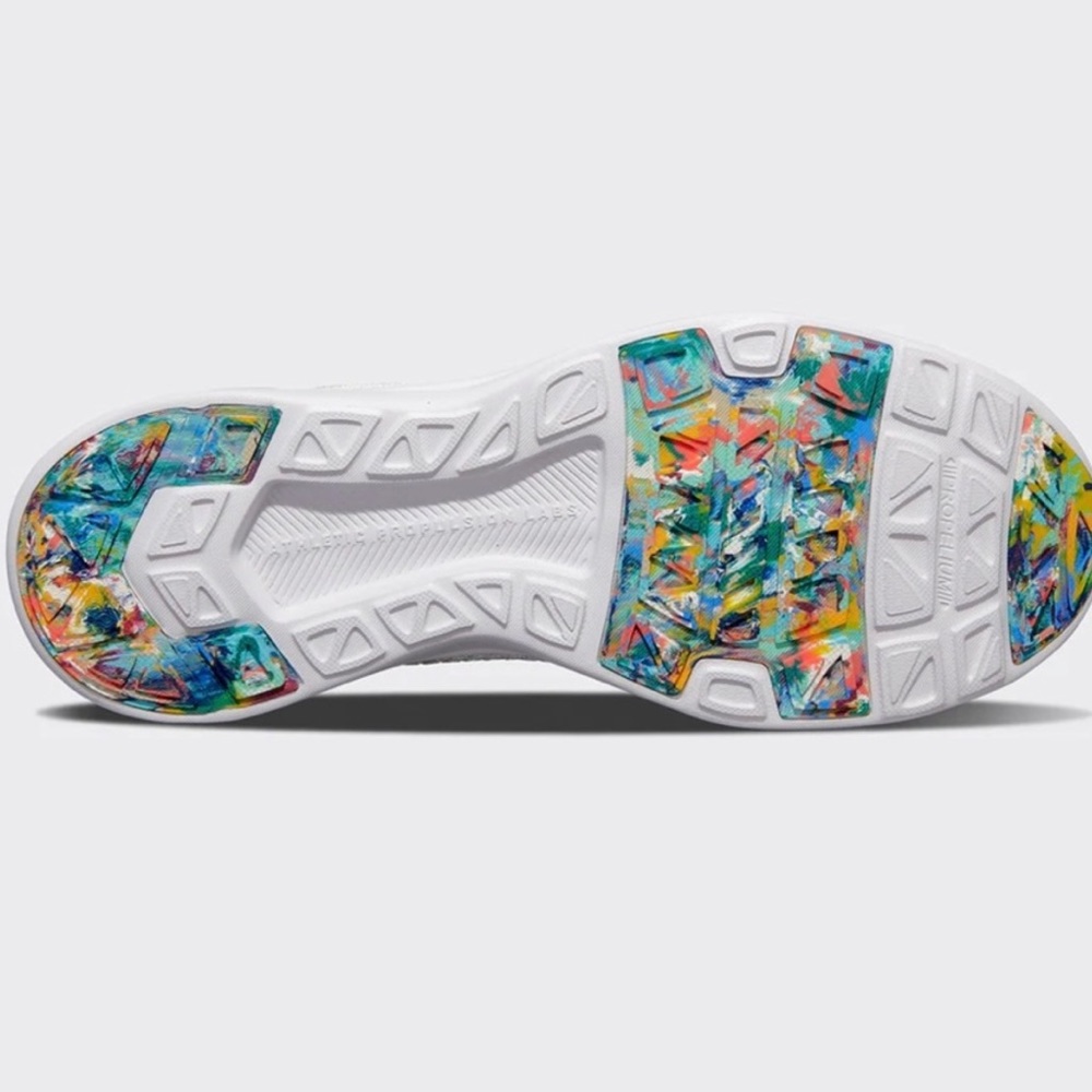 APL X SWEAT X Kelsey Wells Limited Edition
TechLoom Tracer White / Gold / Multi - Picture 6 of 10
